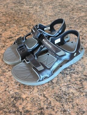 Columbia Kids Black and Gray Sport Sandals SIZE 6